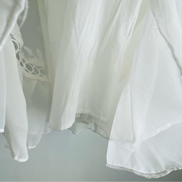 Saints + Secrets sheer embroidered ruffle style v-neck keyhole back sz S white - Picture 11 of 15